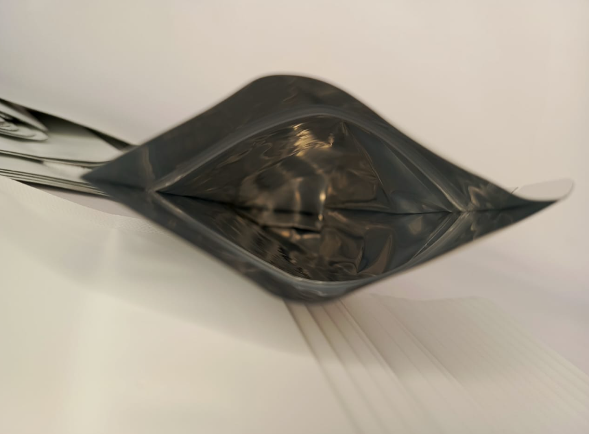 Пакет Дой-пак 105х190мм (35+35мм), белый матовый, металлизированный, с замком zip-lock